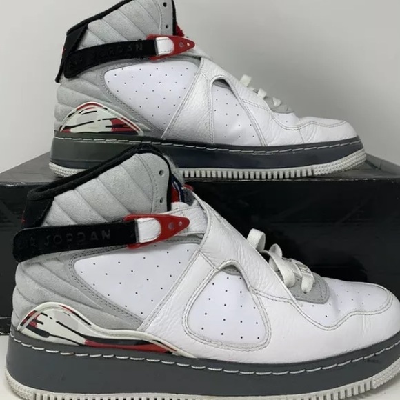 Vintage “Bugs Bunny “ 2009 Nike air Jordan fusion size 8. Black white and red. - Picture 8 of 8